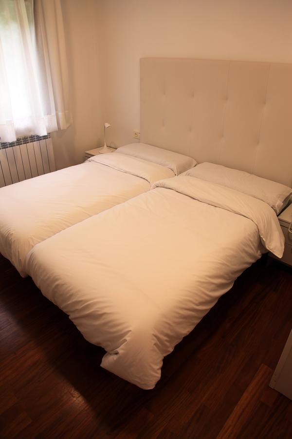 Txikierdi Alde Auto Check-In Hotel Oiartzun Bagian luar foto
